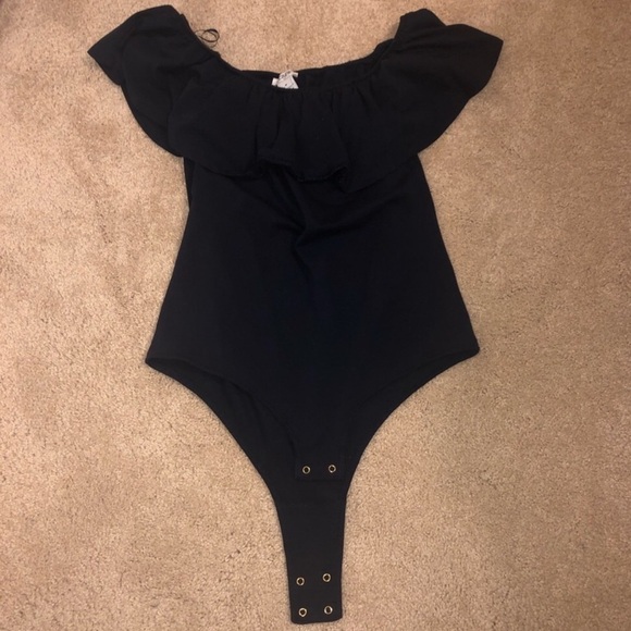 J Crew Off-the-Shoulder Ruffle Bodysuit - Picture 2 of 3